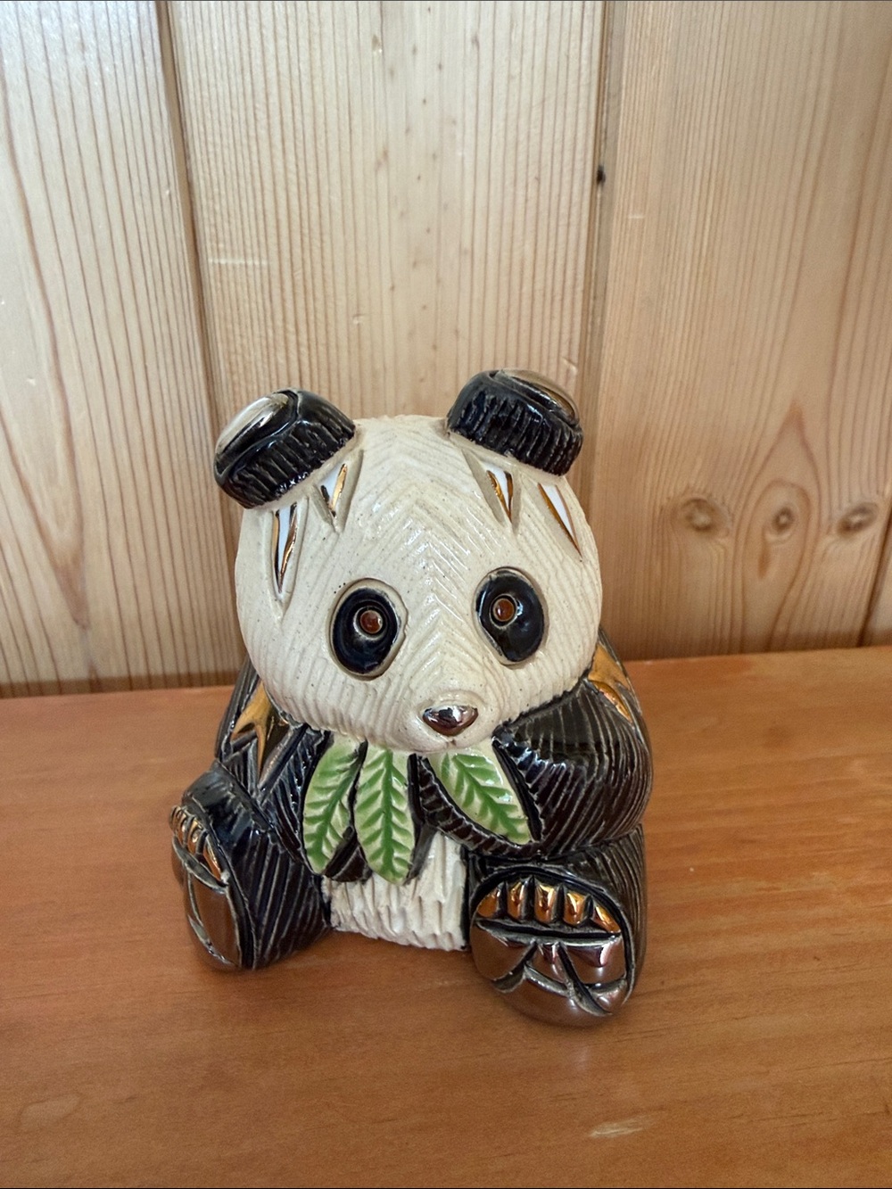Artesania Rinconada Panda Figurine